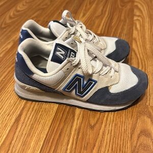 New balance shoes